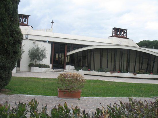 Santa Maria del Monte Carmelo a Mostacciano